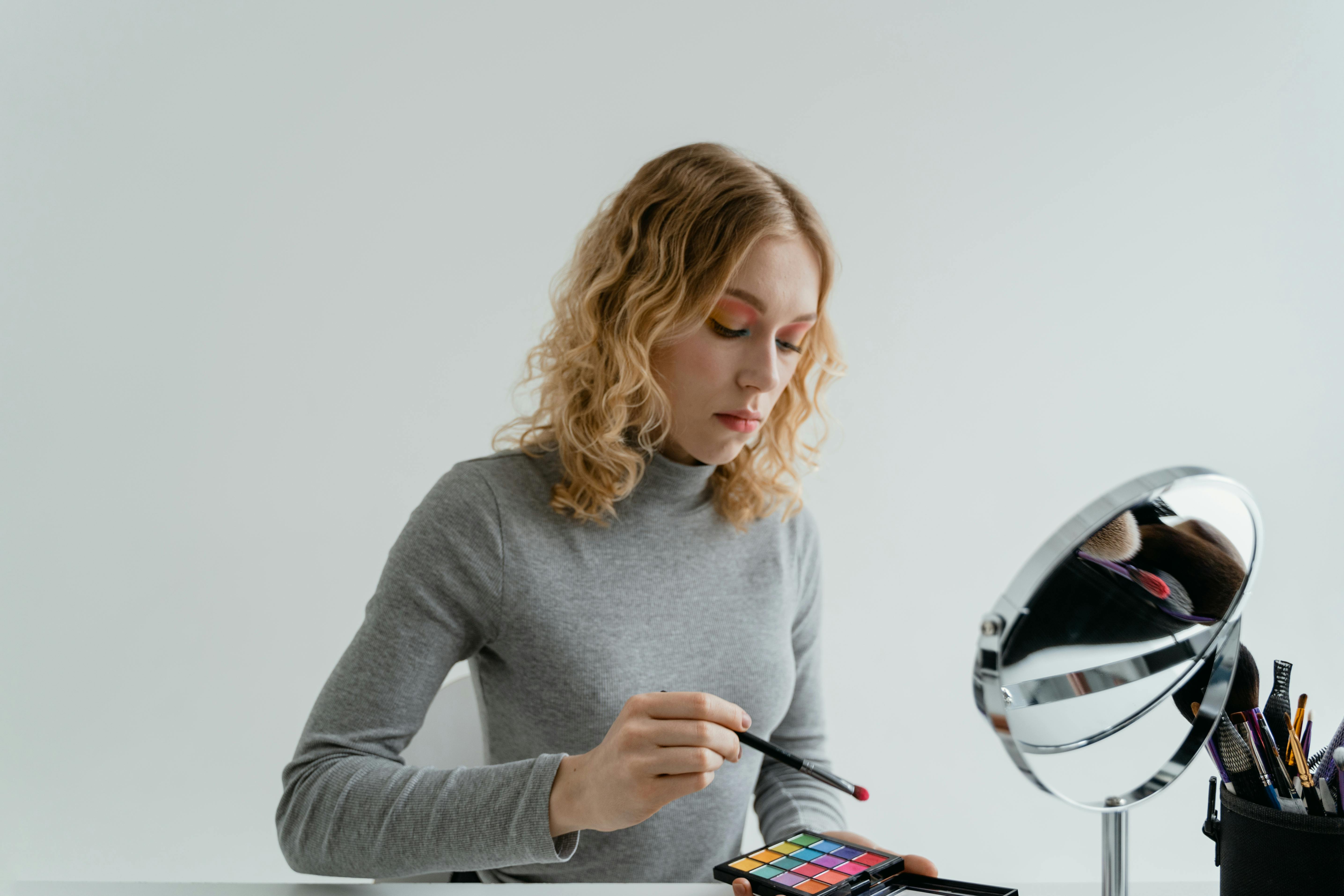 《深海回声》海报